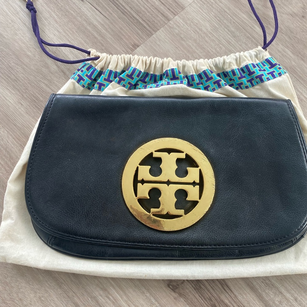Tori burch clutch